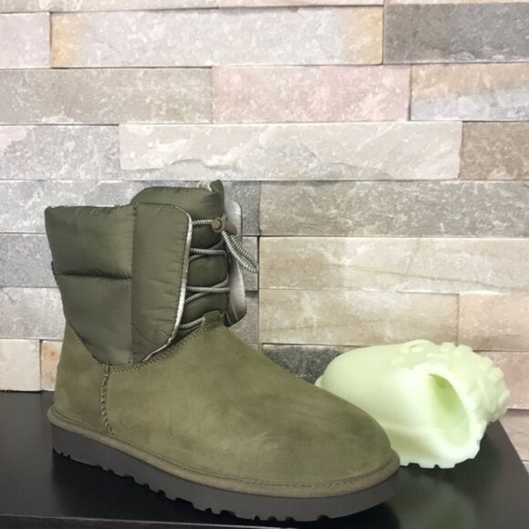 UGG Classic Maxi Toggle Boot - Picture 2 of 4